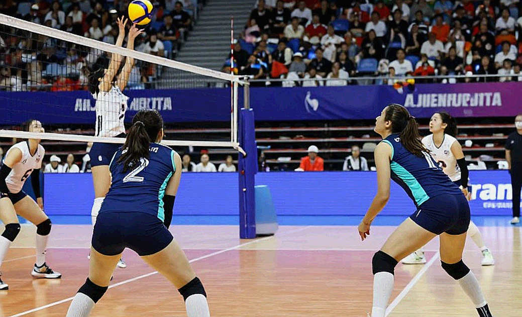 SMU hạ Pitt sau 4 set: khi 12,5 pha chắn đánh bại một ngôi sao