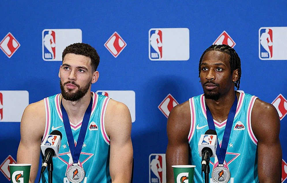 Amen Thompson gia hạn 208 triệu USD với Rockets: Canh bạc của một thế hệ vàng Amen Thompson gia hạn 208 triệu USD với Rockets: Canh bạc của một thế hệ vàng