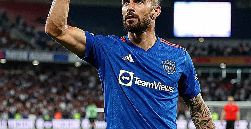 CLB Hà Nội: Áp lực tài chính và bài toán chuyển giao thế hệ tại V.League 2026 CLB Hà Nội: Áp lực tài chính và bài toán chuyển giao thế hệ tại V.League 2026
