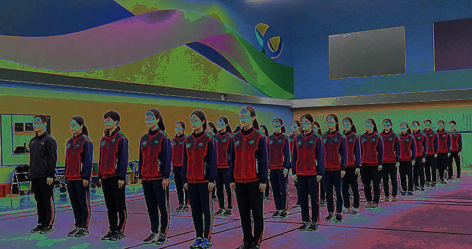 Alwi Farhan tập cùng Kento Momota trước Asian Games 2026: bài học từ một người đã ngừng thi đấu