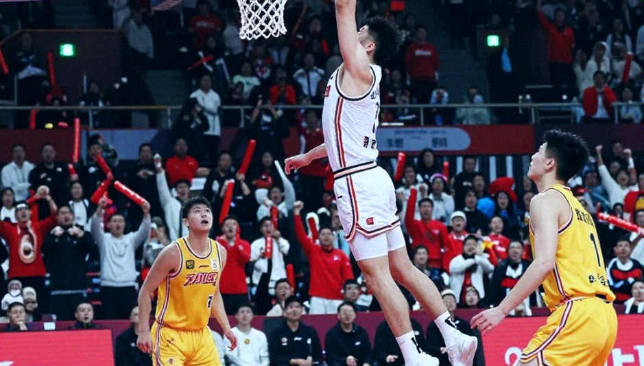 Kelly Olynyk và con số 842 không đứng vững
