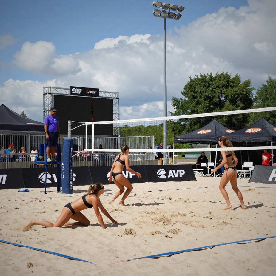 Türkiye áp đảo Serbia ở bán kết EuroVolley 2026, giành vé World Cup 2027 và Olympic 2028
