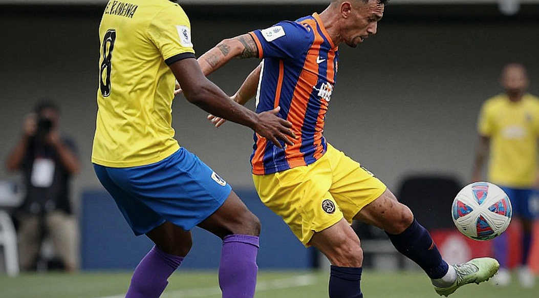 Zabarnyi và niềm tin của Enrique: PSG bước vào trận đỉnh bảng với Lyon bằng một hàng thủ đã tìm được nhịp