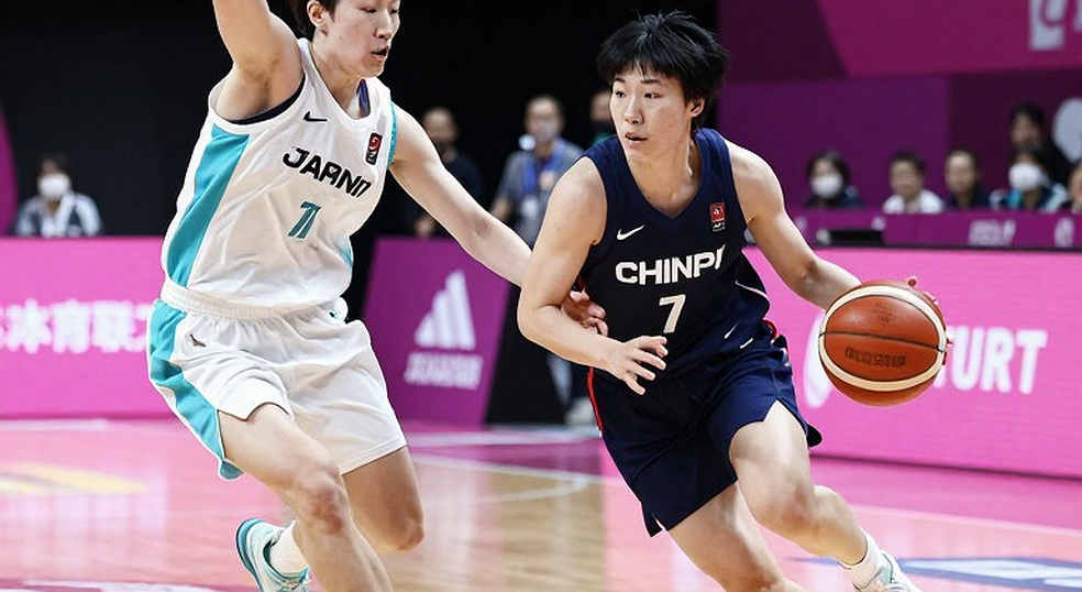 V.League và mô hình dòng tiền chủ sở hữu: Khi tờ séc quan trọng hơn quả bóng