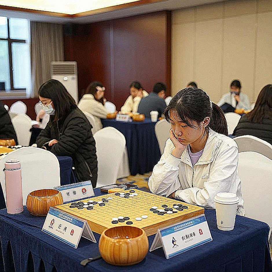 Timur Turlov không phải Chủ tịch FIDE: một cái tít sai và bài học kiểm chứng của làng cờ