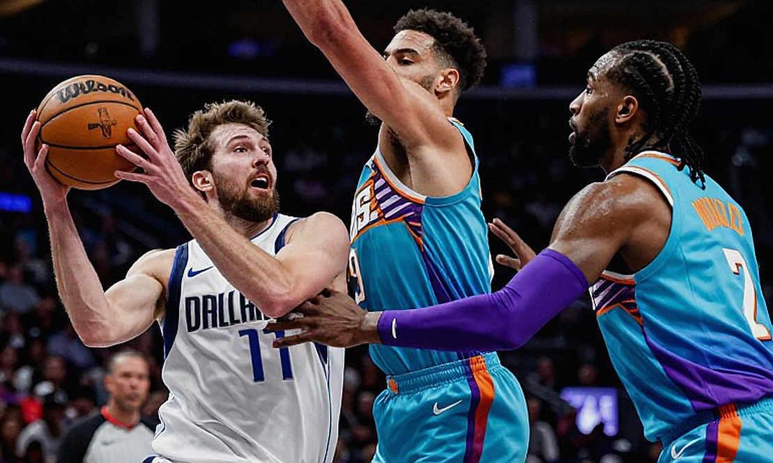 Tim Cone bác bỏ tin đồn rạn nứt với Justin Brownlee, tiết lộ vấn đề sức khỏe nghiêm trọng hơn chấn thương
